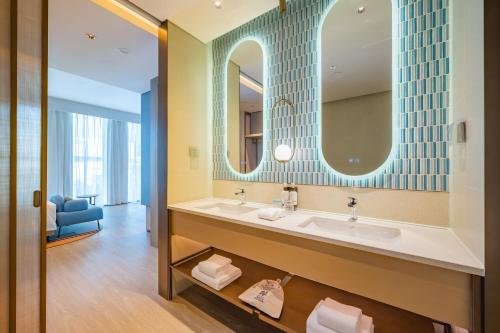 Ένα μπάνιο στο EVEN Hotels Shanghai Expo by IHG