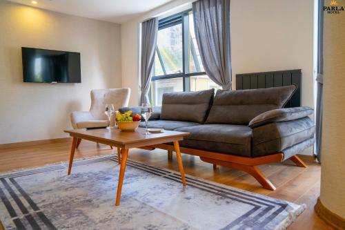 Posezení v ubytování Parla Suite Hotel