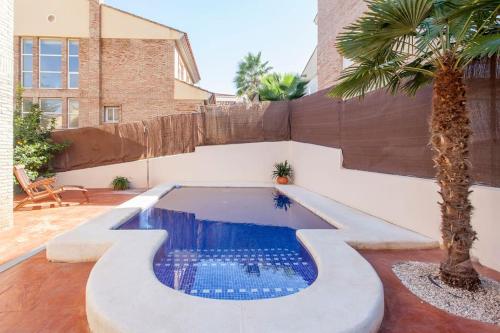 Casa en Valencia, cerca de golf, playas, moto Gp, Valencia ...