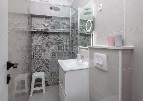 Apartments with parking space Stanici, Omis - 2819