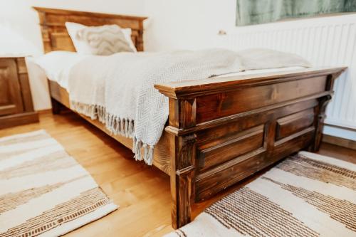 Postel nebo postele na pokoji v ubytování DEMETER Guesthouse FOX Siclod