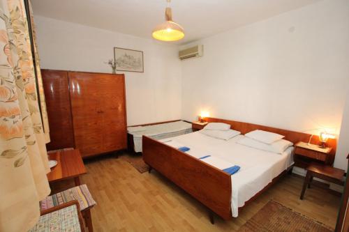 Rooms & Apartments at Grandma Maria's place