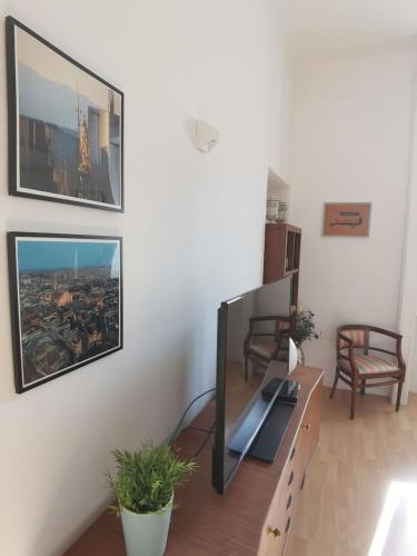 MILAN stilysh apartment near Metro and Fiera MICO