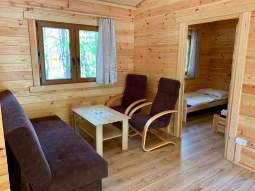 Ruang duduk di Ośrodek Wypoczynkowy Jeziornik