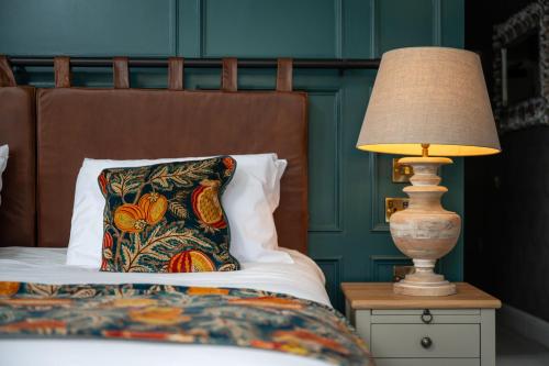 The Royal Inn by Chef & Brewer Collection photo 42
