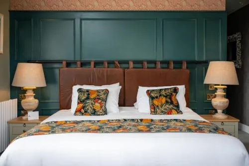 The Royal Inn by Chef & Brewer Collection photo 8