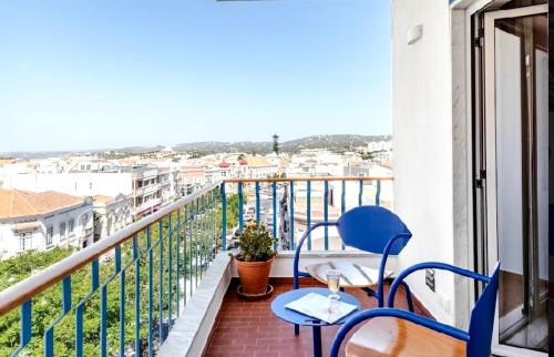 Elegant Apartment Overlooking Historic Loulé
