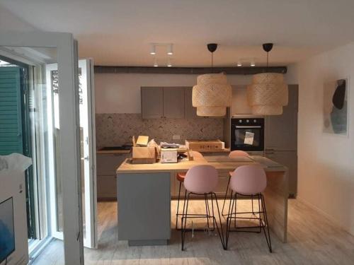 Fotografie z fotogalerie ubytování Apartman Štimac 4+2 v Podgoře