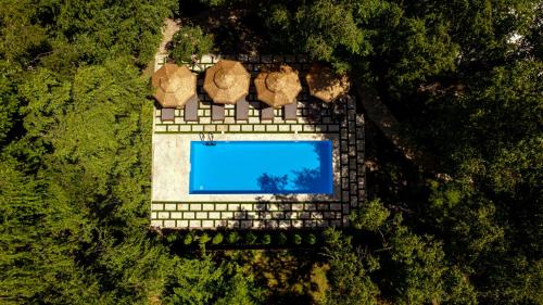 Pogled na bazen v nastanitvi Garden Inn Resort Sevan oz. v okolici