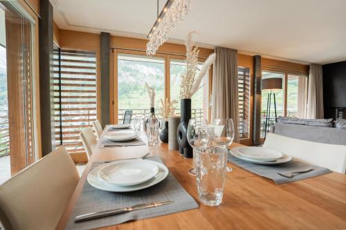 Zenith B Apartment by HomeFlow