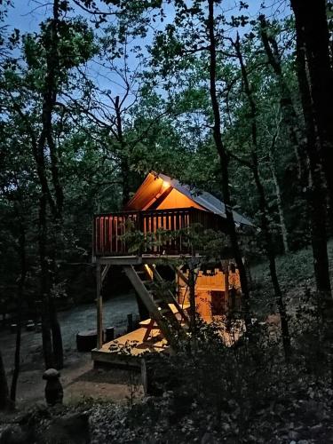 TENTE ECUREUIL 2 PERSONNES (CAMPING LOU CANTOU CEVENOL)