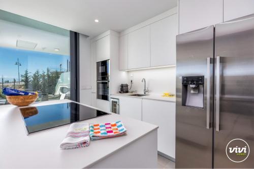 ViVi Homes - Cameron Pool, Patio, Garden & Beach