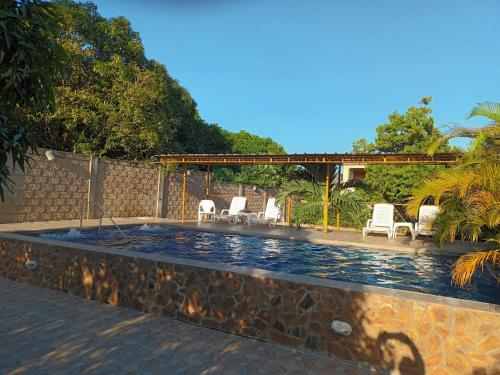 Finca de Nosotrosの敷地内または近くにあるプール