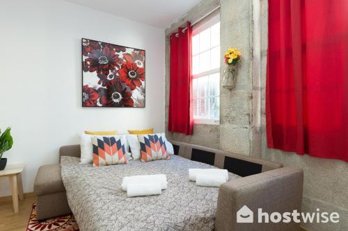 Host Wise - Colorful Fresh Flats - Batalha