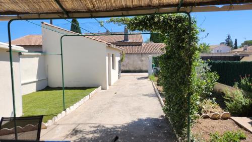 Κήπος έξω από το Maison Provence, proche Avignon