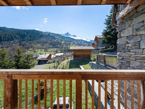 Chalet cosy au Raffort avec jardin, proche télécabines et bus, parking, animaux admis