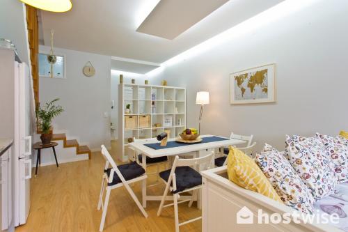 Host Wise - Comfortable Stunning Flats - City Center