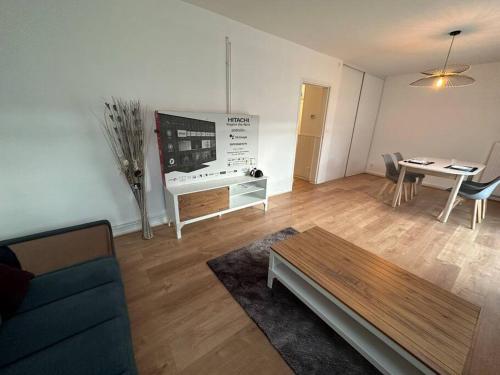 Appartement 4 pers. avec parking gratuit sur place Petit Couronne