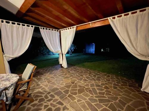 Gambar di galeri bagi Villa con porticato sul prato di Isola Albarella