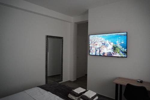 Fjaka Apartments & Rooms