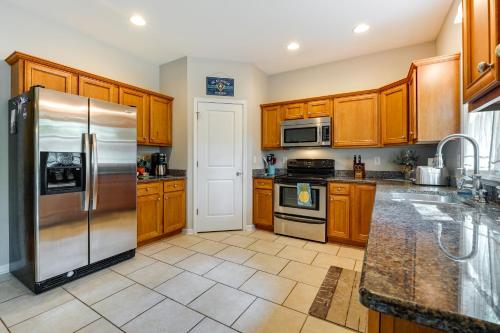 Φωτογραφία από το άλμπουμ του Charming Wilmington Home with Patio about 7 Mi to Beach! σε Γουίλμινγκτον