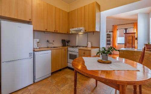Apartments with parking space Banjole, Pula - 7036