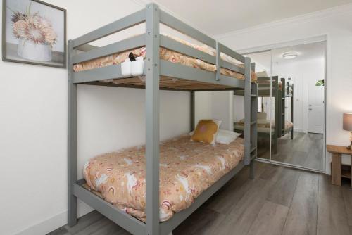 Voodi või voodid majutusasutuse Sweet Retreat 2- Cozy Relaxing Resort Cottage toas