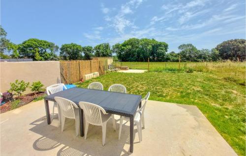 Awesome Home In Saint Vincent Sur Jard