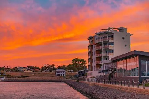 Wallaroo Marina Apartments picture