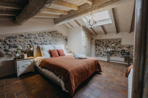 Ένα ή περισσότερα κρεβάτια σε δωμάτιο στο Villa Mocasina - 25 m Pool