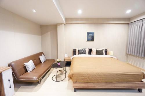 พื้นที่นั่งเล่นของ Maruay Living Apartment (Khaosan/Chinatown/Samyot MRT)