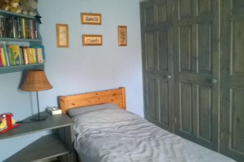 Llit o llits en una habitació de Crossing Cottage, Aldeburgh