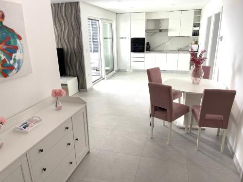 Fotografie z fotogalerie ubytování Luxury Apartment SWANY v destinaci Crikvenica