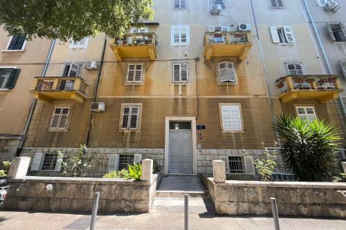 Apartment No.3