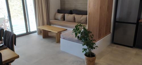Gallery image of Gray and Blue in Andros