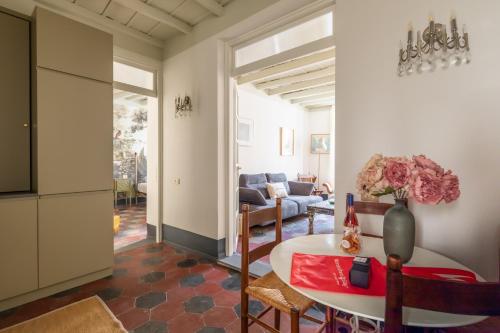 Charming Design Apartment in Monti