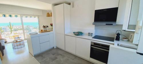 Vue mer à couper le souffle - nouveau entièrement rénové photo 44