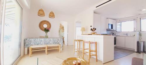 Vue mer à couper le souffle - nouveau entièrement rénové photo 43