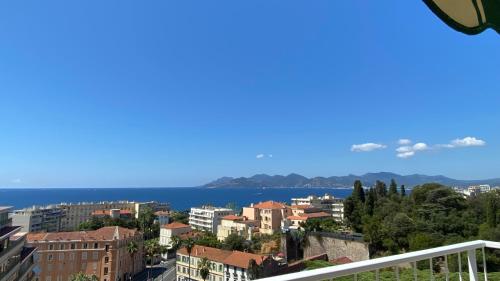 Vue mer à couper le souffle - nouveau entièrement rénové photo 15