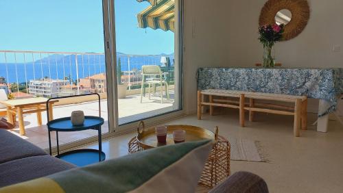 Vue mer à couper le souffle - nouveau entièrement rénové photo 30