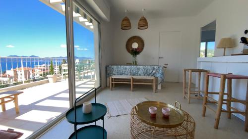 Vue mer à couper le souffle - nouveau entièrement rénové photo 32