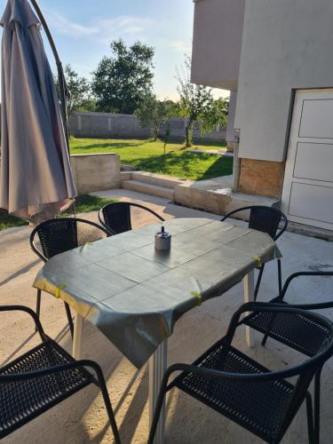 Apartman Lena