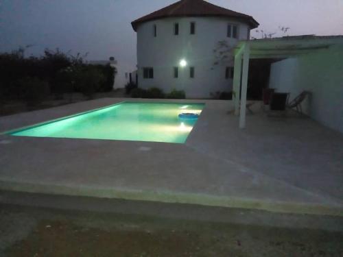 Fotografie z fotogalerie ubytování La case ronde avec Piscine -Ndayane v destinaci Ndéyane