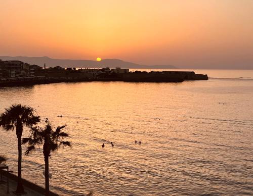 Photo de la galerie de l'établissement Zonapartments B sea view- city center, à La Canée