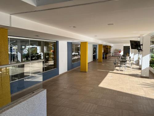Fotografie z fotogalerie ubytování Flat 405 - Condomínio Veredas do Rio Quente - Diferenciado com ar na sala e no quarto v destinaci Rio Quente