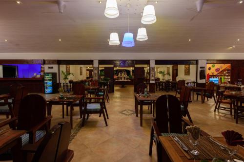 Εστιατόριο ή άλλο μέρος για φαγητό στο Hotel Cote d'or Lodge