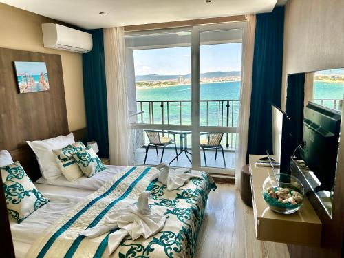 Postel nebo postele na pokoji v ubytování One Bedroom Private Apartment Paradiso B 501