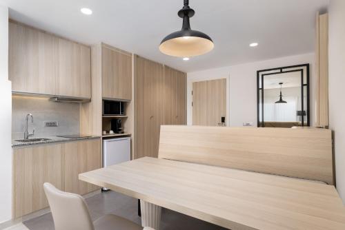 Cuisine ou kitchenette dans l'établissement Radisson Blu Residences, Saidia