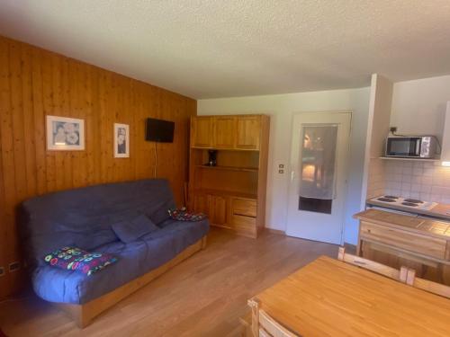 Appartement Montgenèvre, 2 pièces, 6 personnes - FR-1-445-99にあるシーティングエリア