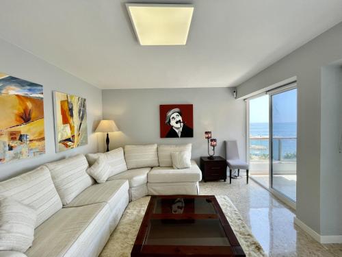 El Faro Marbella Beachfront By Kura Homes